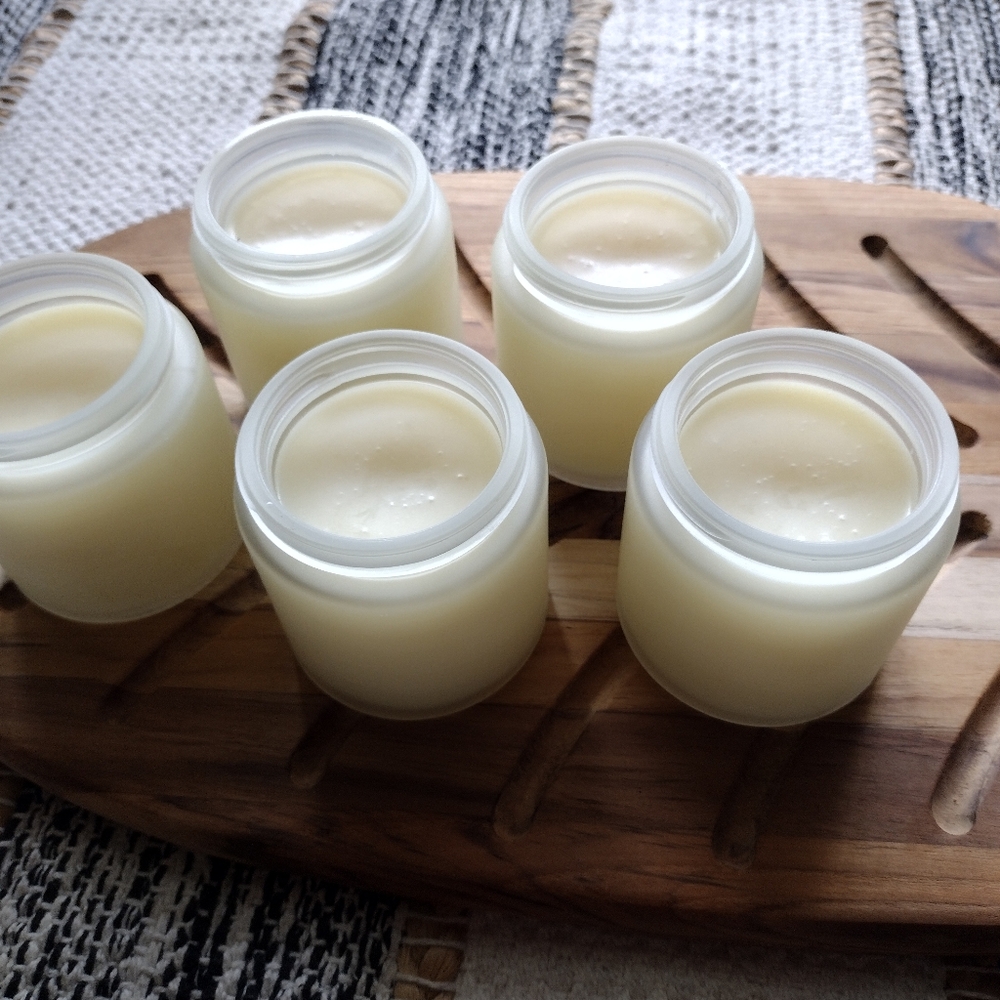 Rich and Organic Healing Tallow Balm with Honey and Electrolytes 4oz Moisturizer - Picture 4 of 5